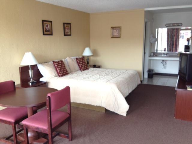 Red Carpet Inn Battleboro Kamer foto
